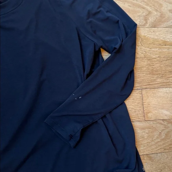 Athleta With Ease long-sleeve black T - Picture 14 of 16
